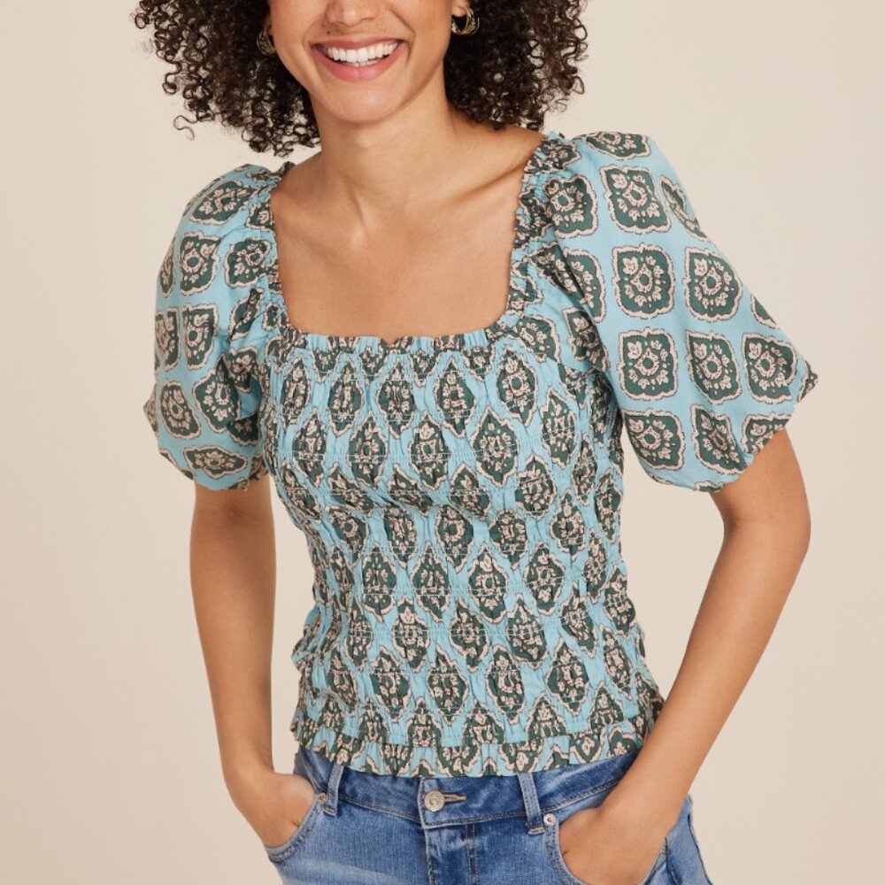 Maurices Ruched Puff Sleeve Stretch Cropped Blouse Top Blue Geometric Boho XL